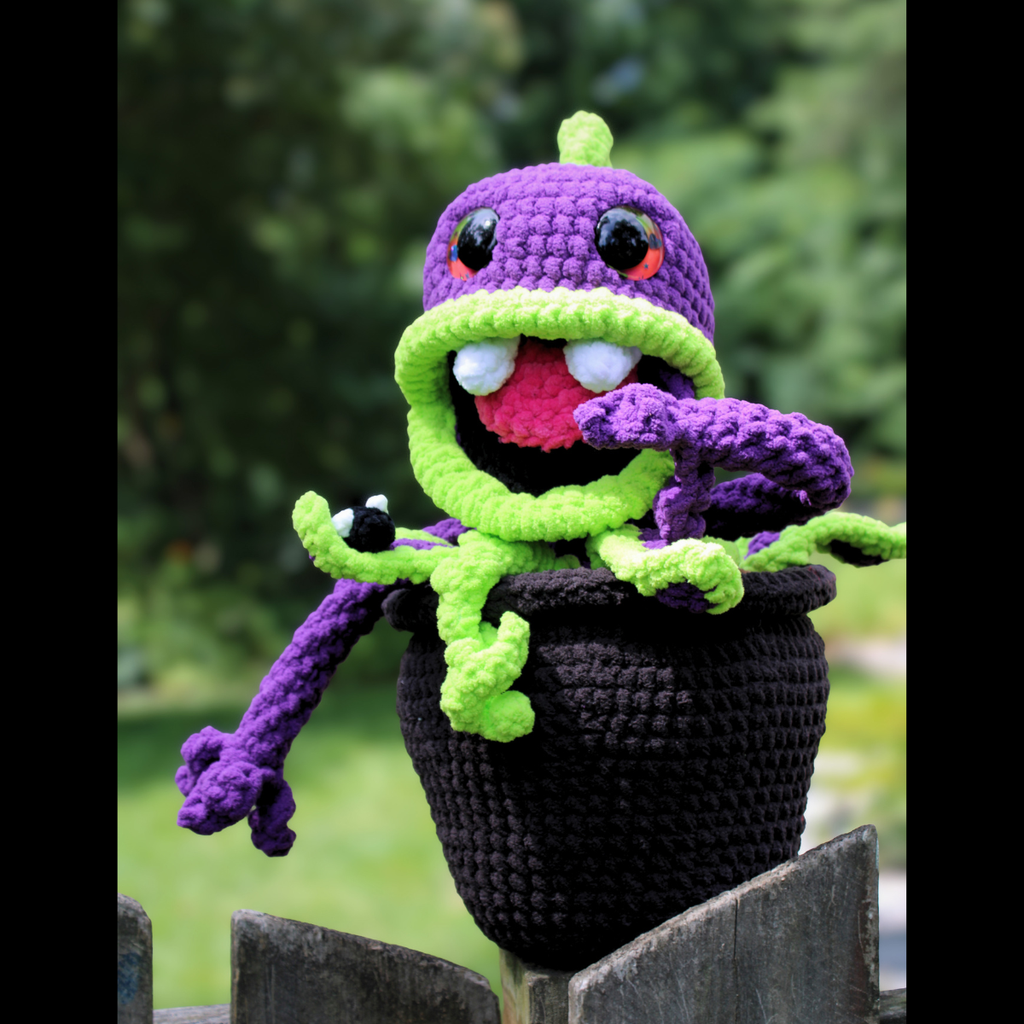 Chomp the Carnivorous Plant Plush | Giant Weighted Venus Flytrap Crochet Plush